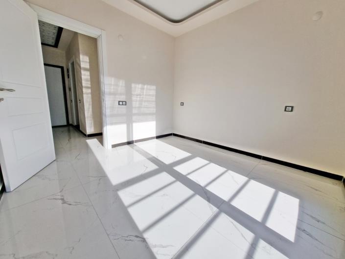 Image No.16-2 Bed Apartment for sale