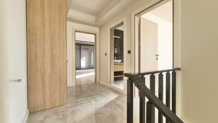 Image No.8-Villa de 4 chambres à vendre à Altinkum