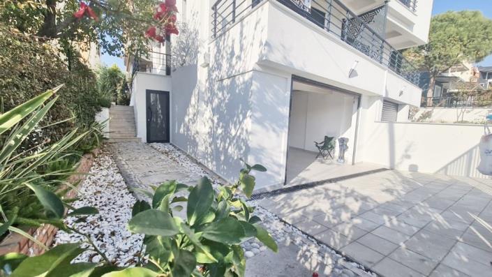 Image No.6-Villa de 4 chambres à vendre à Altinkum