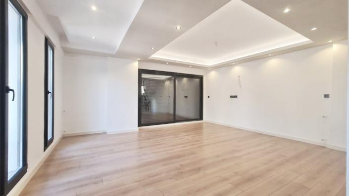 Image No.20-Villa de 4 chambres à vendre à Altinkum