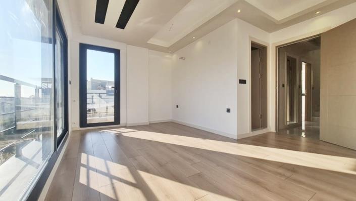 Image No.23-Villa de 4 chambres à vendre à Altinkum