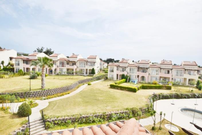 Image No.10-3 Bed Semi-Detached for sale