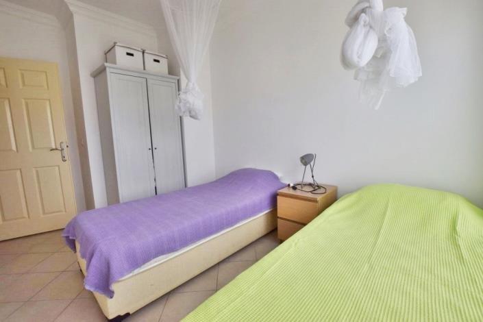 Image No.32-3 Bed Semi-Detached for sale