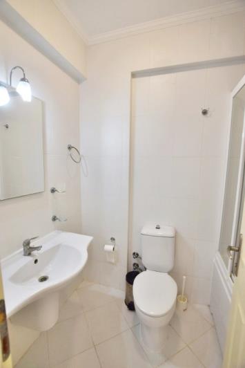 Image No.29-3 Bed Semi-Detached for sale