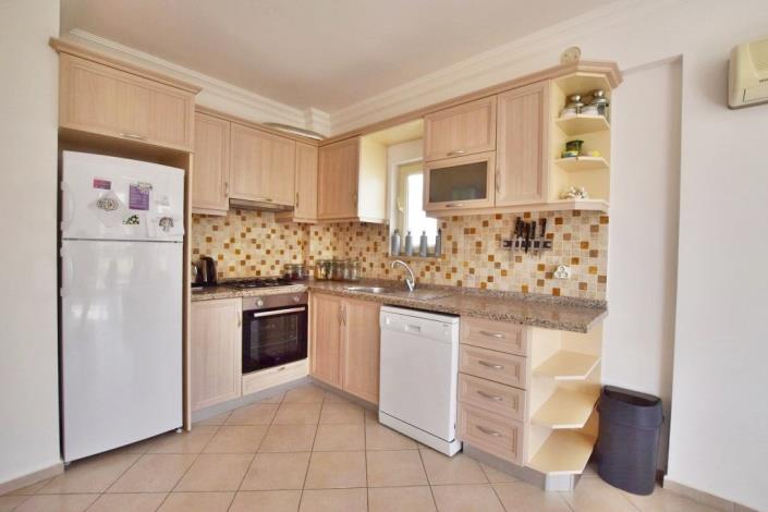 Image No.15-3 Bed Semi-Detached for sale