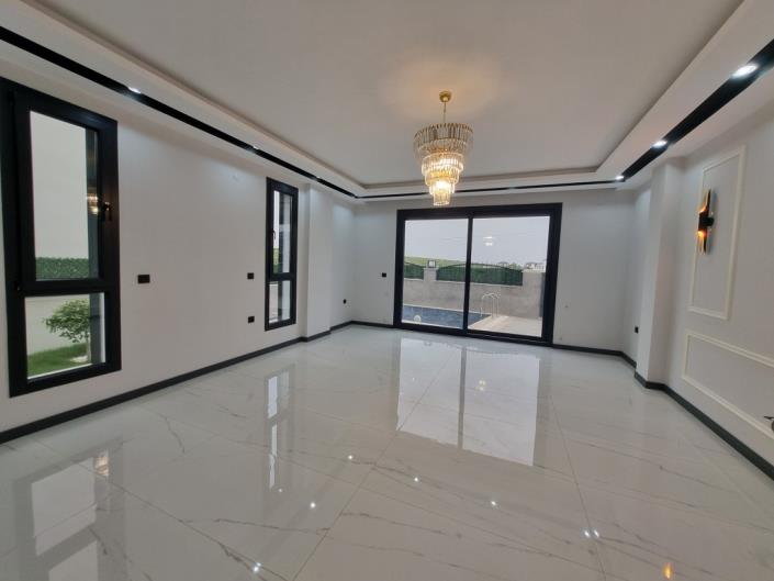 Image No.16-4 Bed Villa / Detached for sale