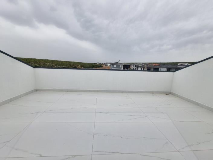 Image No.34-4 Bed Villa / Detached for sale