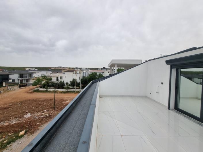 Image No.33-4 Bed Villa / Detached for sale