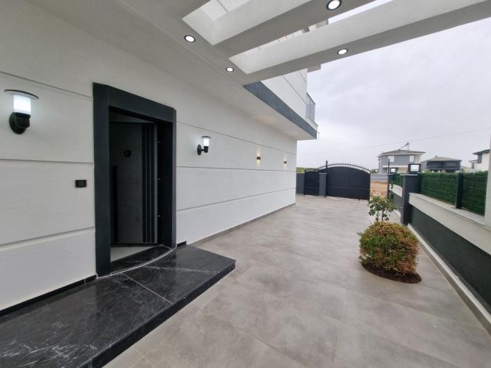 Image No.9-4 Bed Villa / Detached for sale