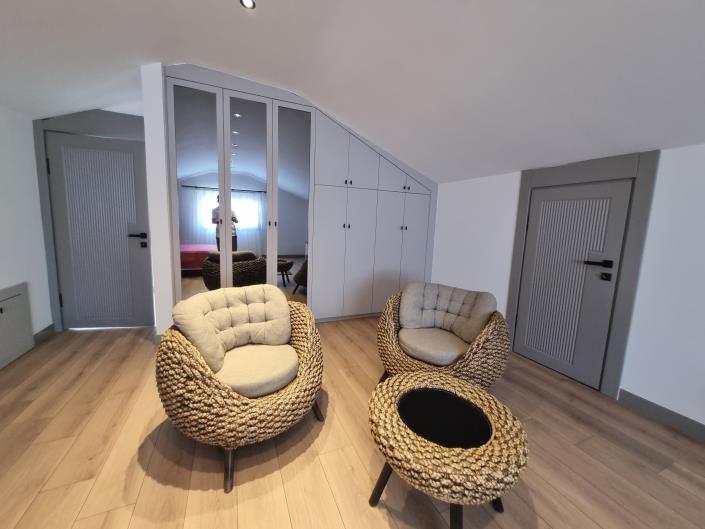 Image No.33-4 Bed Villa / Detached for sale