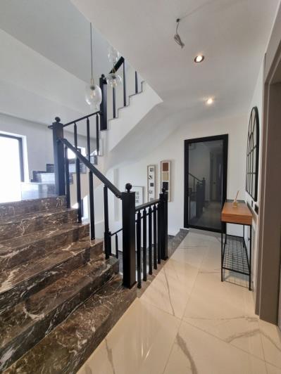 Image No.21-4 Bed Villa / Detached for sale