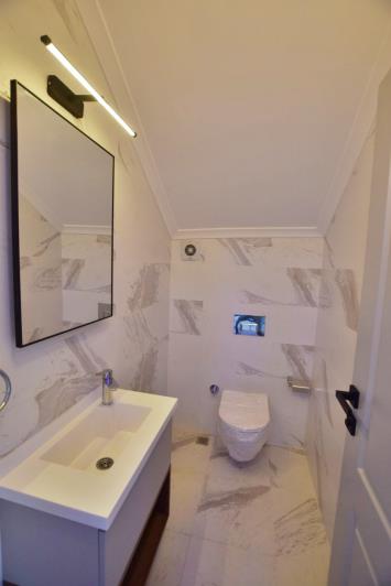 Image No.18-4 Bed Villa / Detached for sale