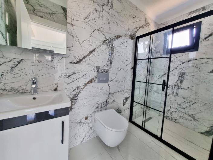 Image No.32-4 Bed Villa / Detached for sale