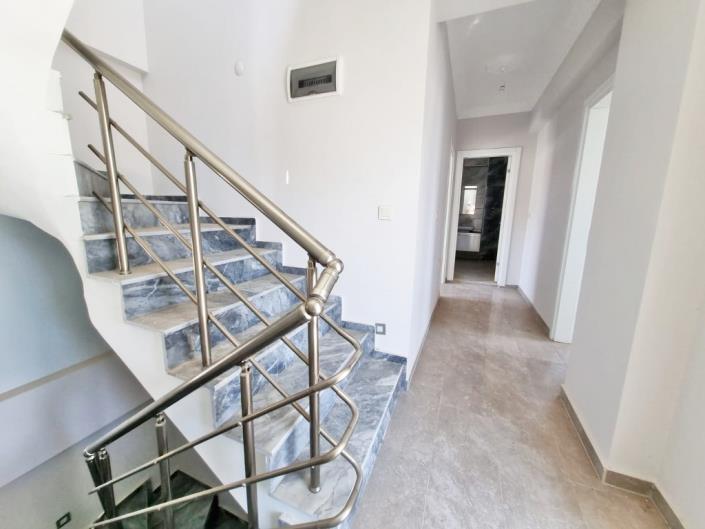 Image No.11-4 Bed Villa / Detached for sale