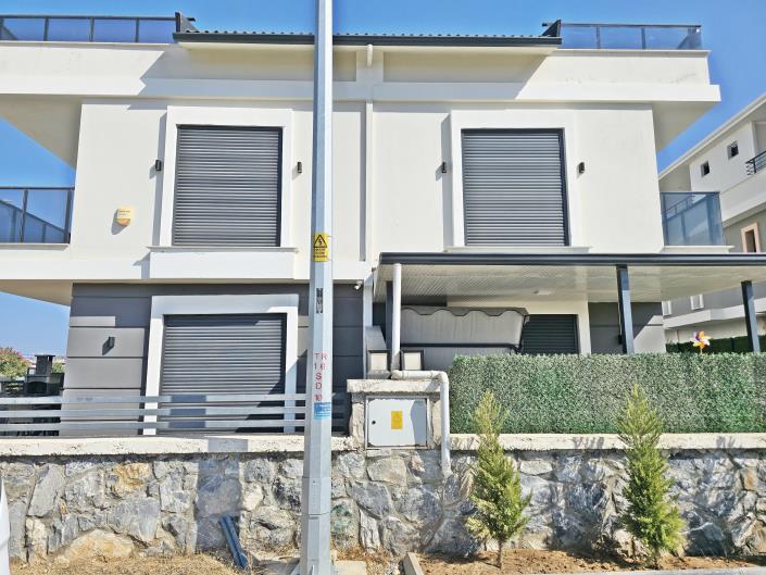 Image No.4-3 Bed Semi-Detached for sale