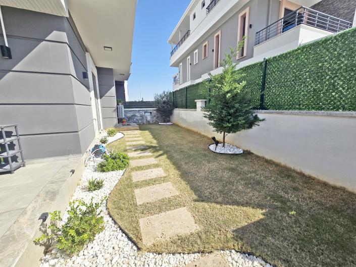 Image No.8-3 Bed Semi-Detached for sale