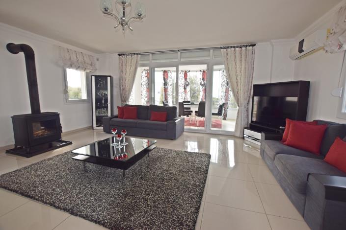 Image No.14-6 Bed Villa / Detached for sale