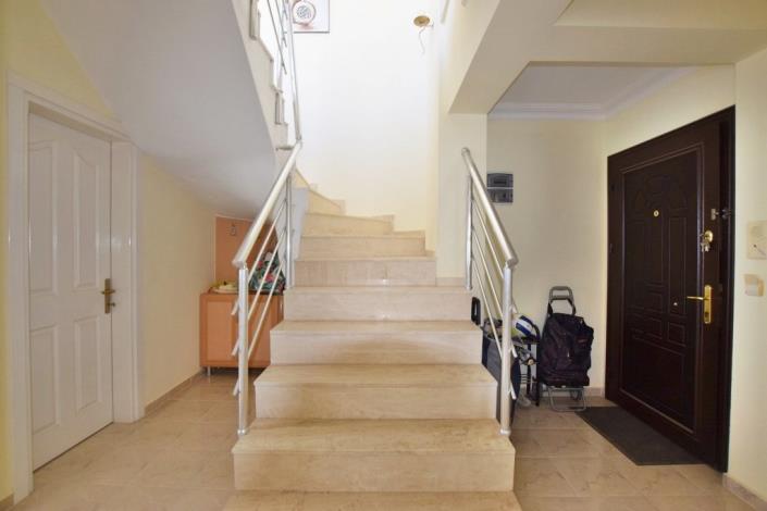 Image No.7-4 Bed Duplex for sale