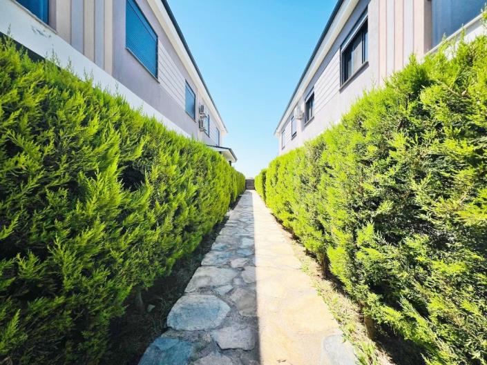 Image No.11-3 Bed Semi-Detached for sale