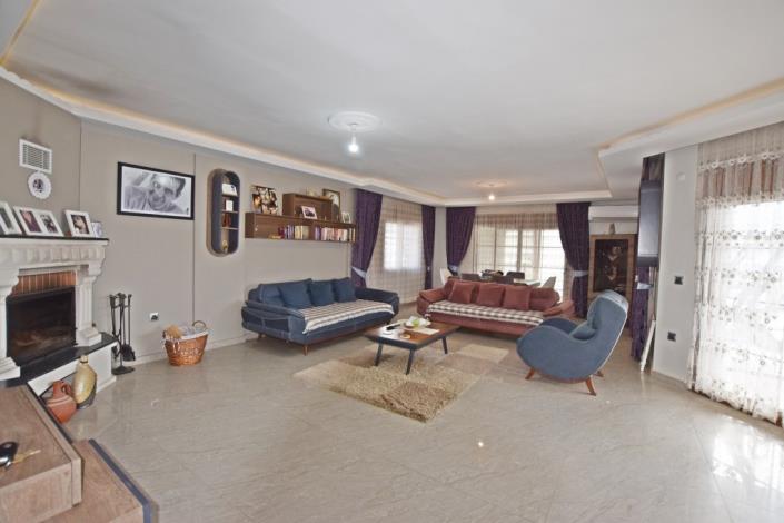 Image No.23-6 Bed Villa / Detached for sale