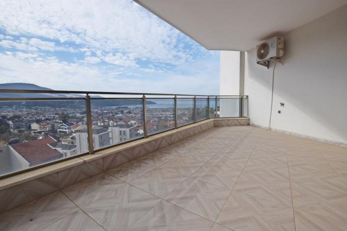 Image No.38-6 Bed Villa / Detached for sale