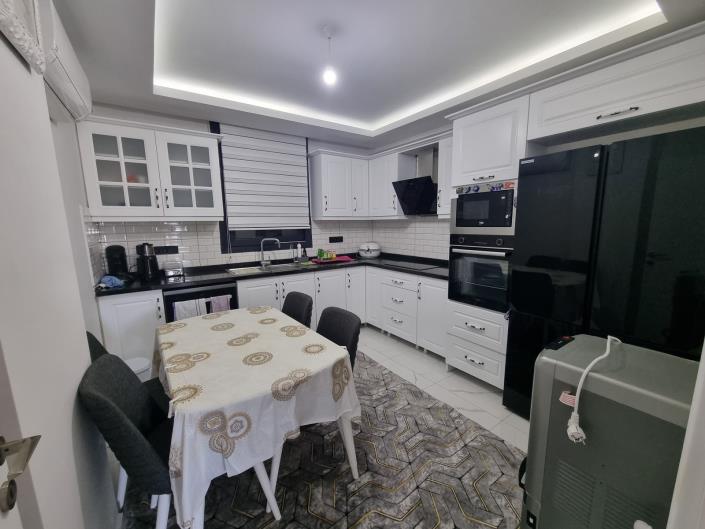 Image No.14-3 Bed Semi-Detached for sale