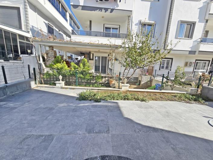 Image No.20-Jumelé de 4 chambres à vendre à Altinkum