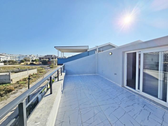 Image No.21-3 Bed Semi-Detached for sale