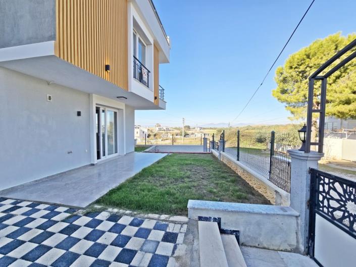 Image No.7-3 Bed Semi-Detached for sale