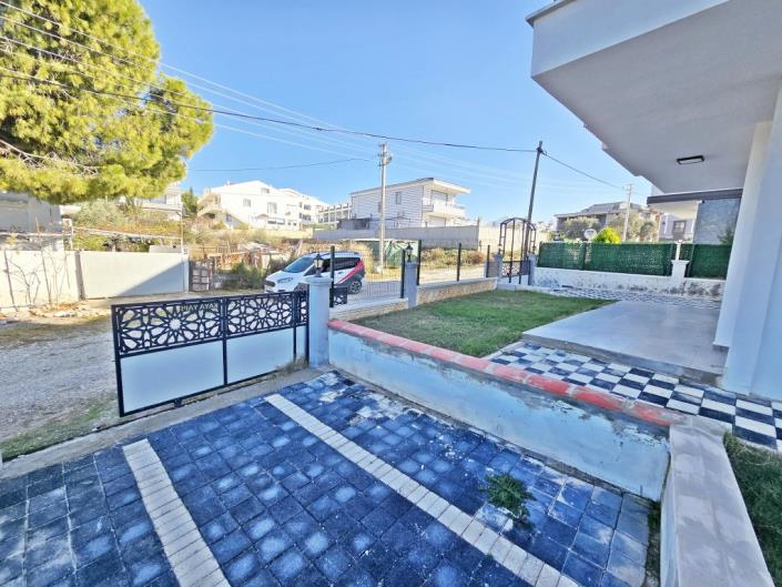 Image No.4-3 Bed Semi-Detached for sale