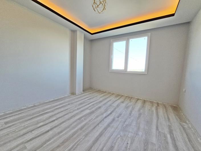 Image No.14-3 Bed Semi-Detached for sale