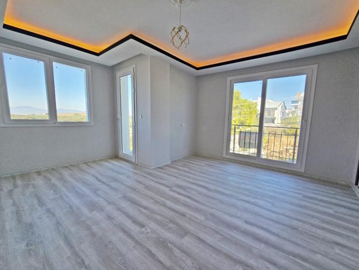 Image No.16-3 Bed Semi-Detached for sale