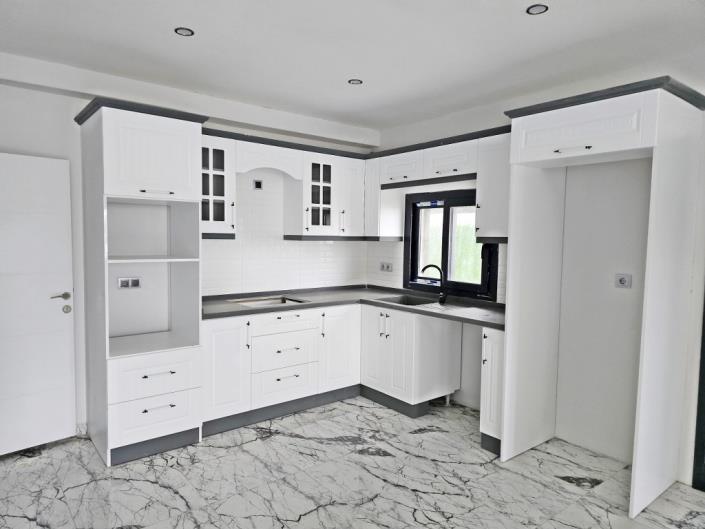 Image No.8-3 Bed Semi-Detached for sale