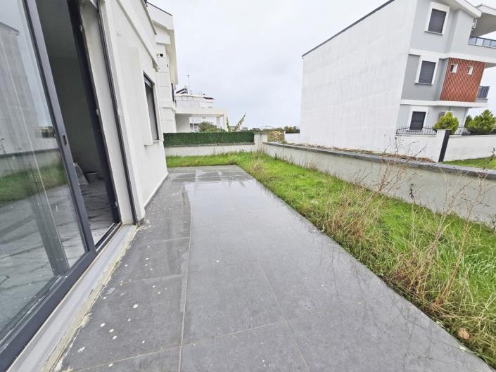 Image No.6-3 Bed Semi-Detached for sale