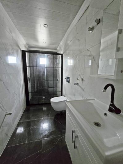 Image No.16-3 Bed Semi-Detached for sale