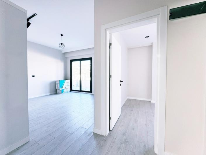 Image No.10-1 Bed Apartment for sale