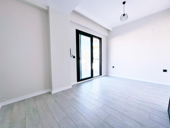 Image No.13-1 Bed Apartment for sale