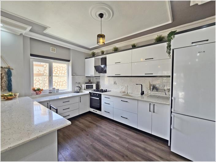 Image No.2-3 Bed Apartment for sale