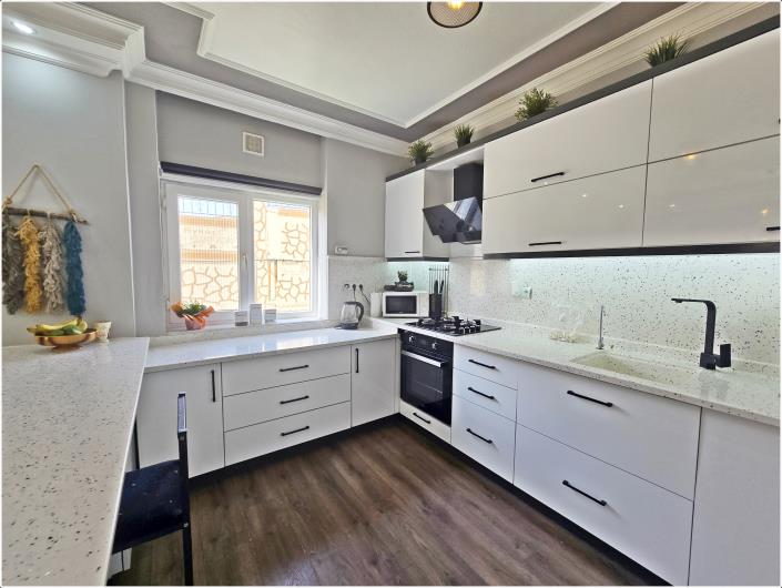 Image No.19-3 Bed Apartment for sale