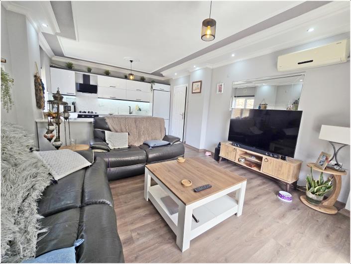 Image No.21-3 Bed Apartment for sale