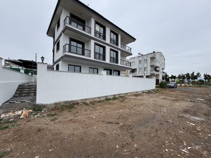 Image No.2-Appartement de 2 chambres à vendre à Altinkum