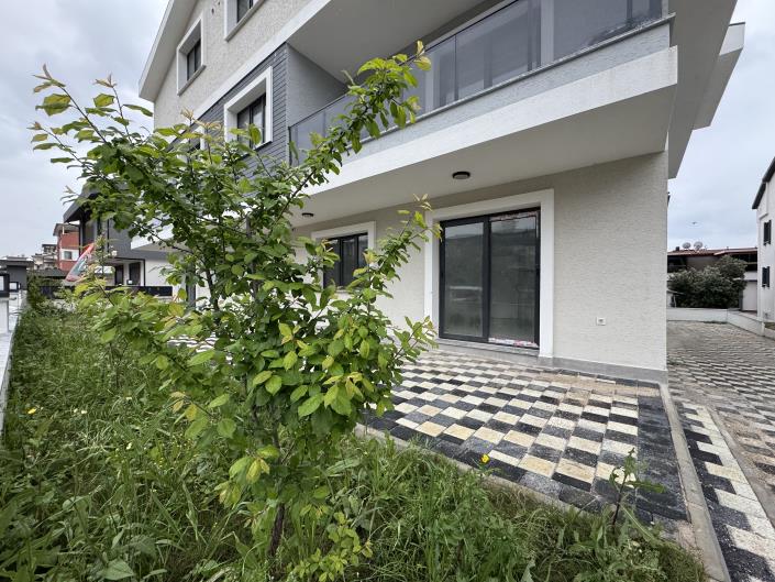 Image No.3-Appartement de 1 chambre à vendre à Altinkum