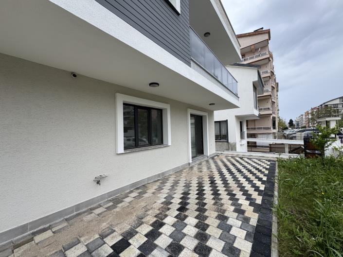 Image No.20-Appartement de 1 chambre à vendre à Altinkum