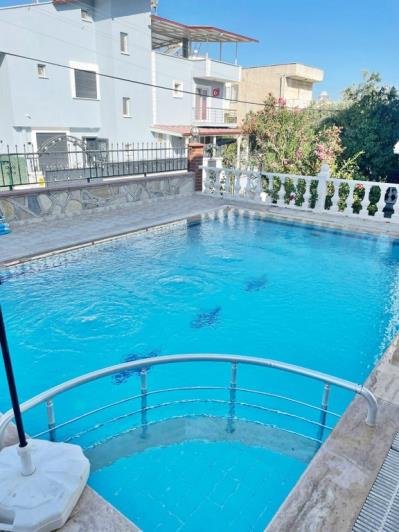 Image No.5-4 Bed Villa / Detached for sale