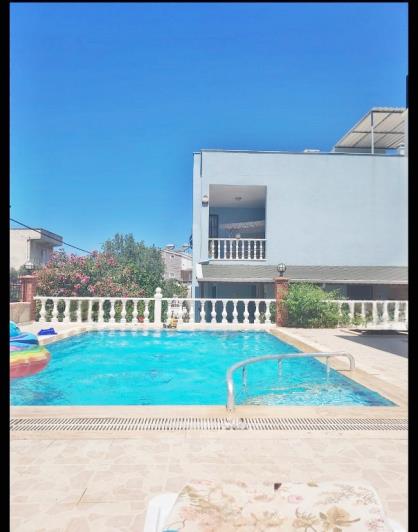 Image No.23-4 Bed Villa / Detached for sale