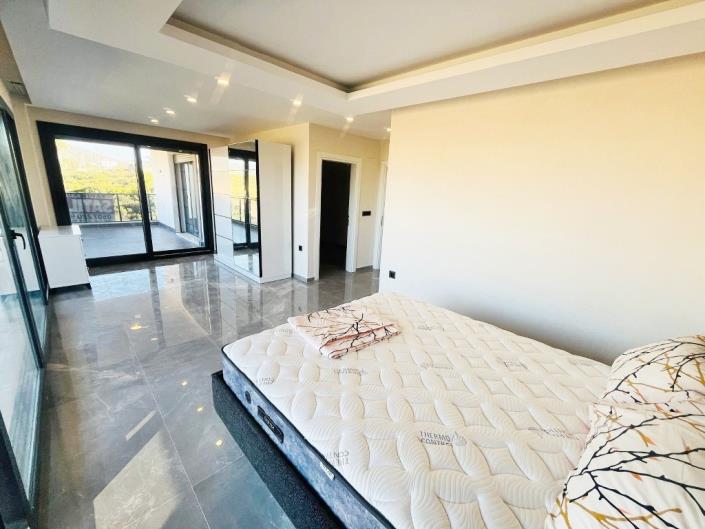 Image No.23-5 Bed Villa / Detached for sale