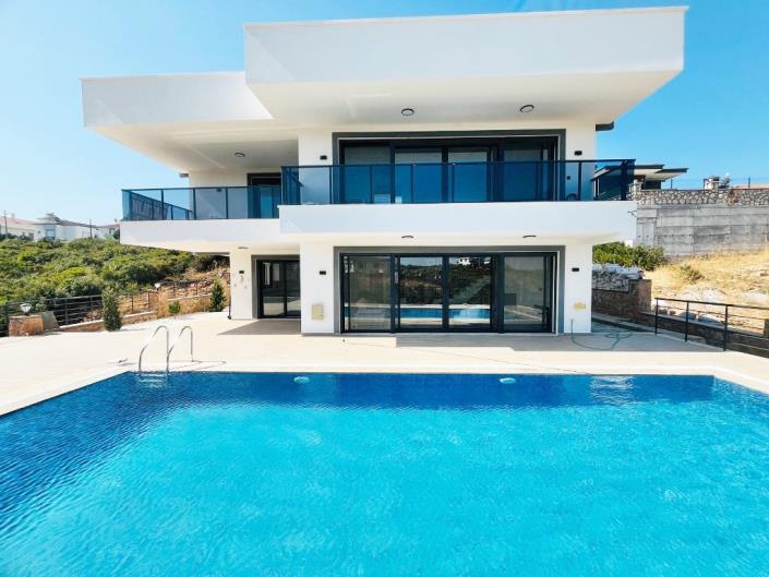 Image No.3-5 Bed Villa / Detached for sale