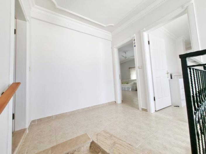 Image No.19-3 Bed Duplex for sale