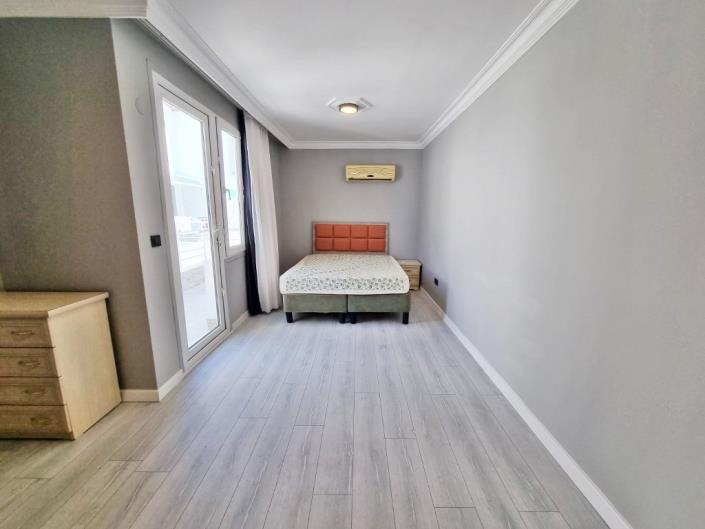 Image No.21-4 Bed Duplex for sale