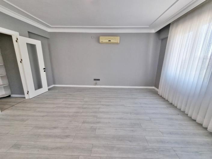 Image No.13-4 Bed Duplex for sale